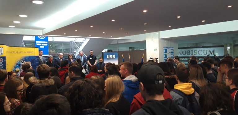 Ziua porților deschise la Universitatea „Aurel Vlaicu” din Arad 