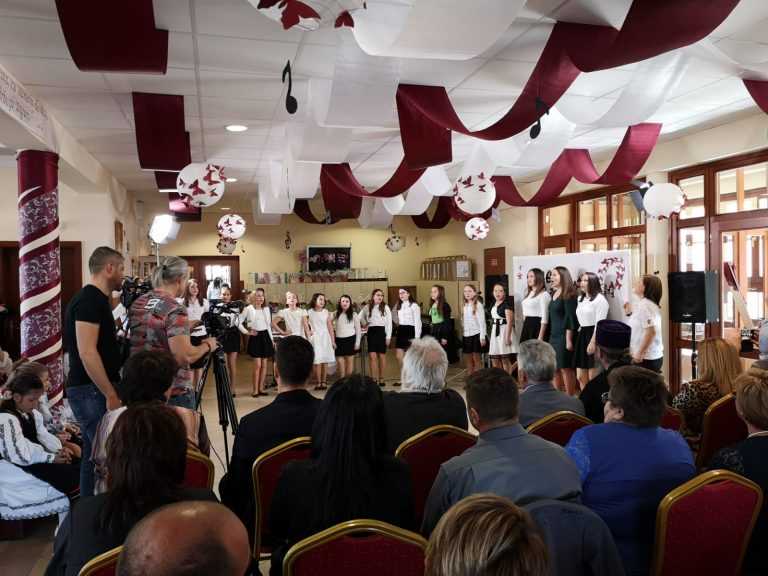 ”Vocea de Aur” pentru elevii români din Ungaria la Bătania (Battonya)