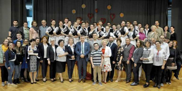 „Gătim cu strămoşii” şi Ziua Românilor din Chitighaz, Ungaria 