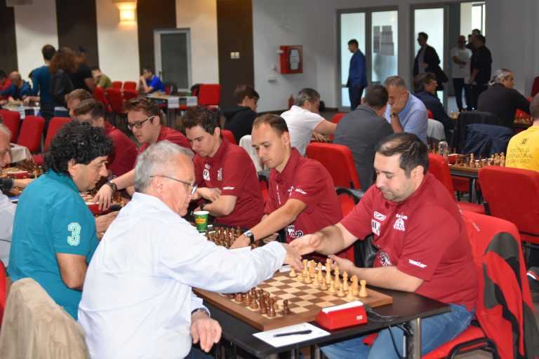 VADOS ÎNCEPE ÎN FORȚĂ SUPERLIGA DE ȘAH