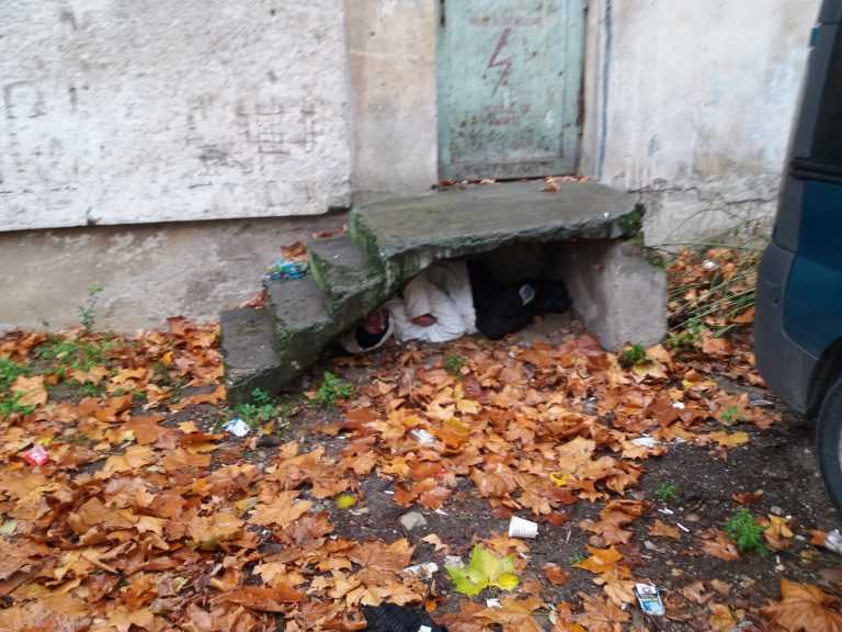 Meliția Locală are grijă de drogați