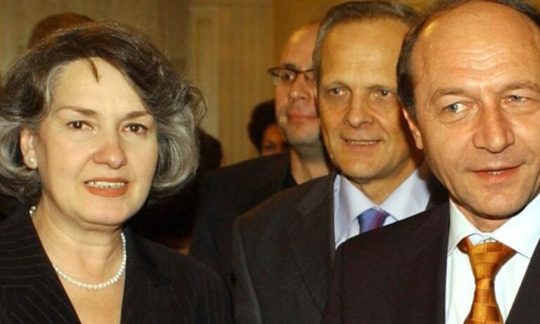 Bipolaritatea Traian Băsescu – Petrov