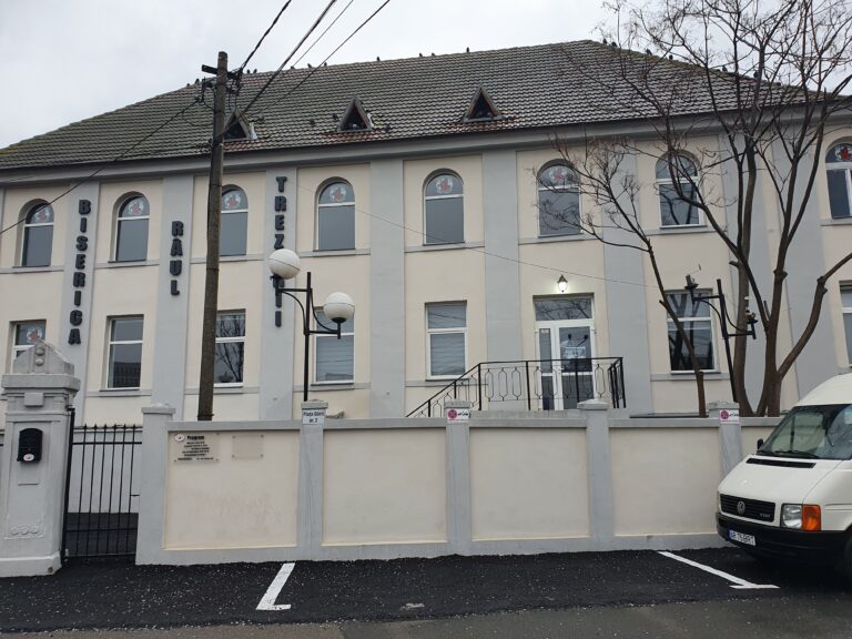 Falcă și-a mai adăugat o proprietate în colecția personală