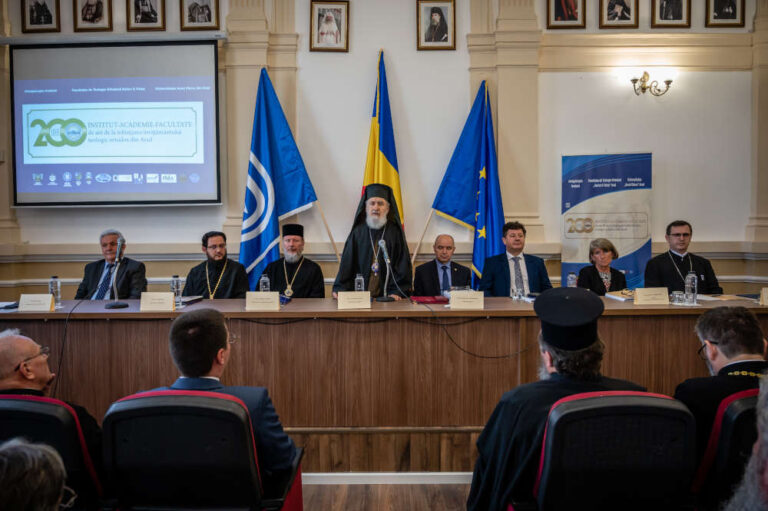 Academia Română și Teologia arădeană în simpozion la UAV