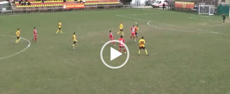 Tinerii jucători din Academia UTA așteaptă să fie încercați de Gyuszi Balint